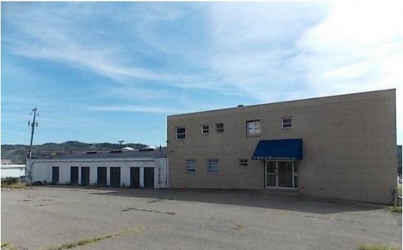 Bankruptcy Auction! Industrial Warehouse / Commercial Office Building