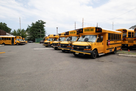 Bankruptcy Auction: 33 School Buses, 2018–2025 Models