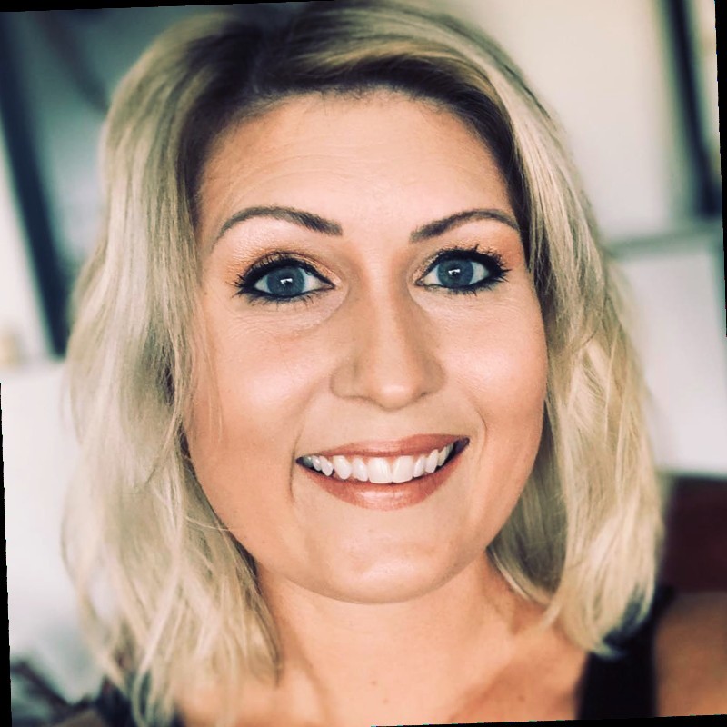 Nikki Krell brings a wealth of knowledge and experience in auction marketing to her role as Advertising Manager at AuctionAdvisors.