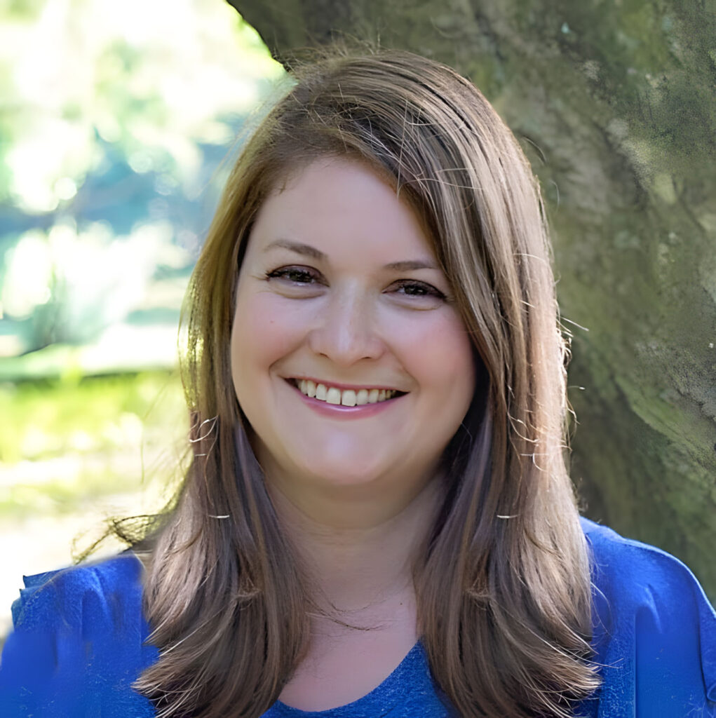 Melissa Rudzik is the strategic mind behind AuctionAdvisors’ direct marketing and solicitation efforts.